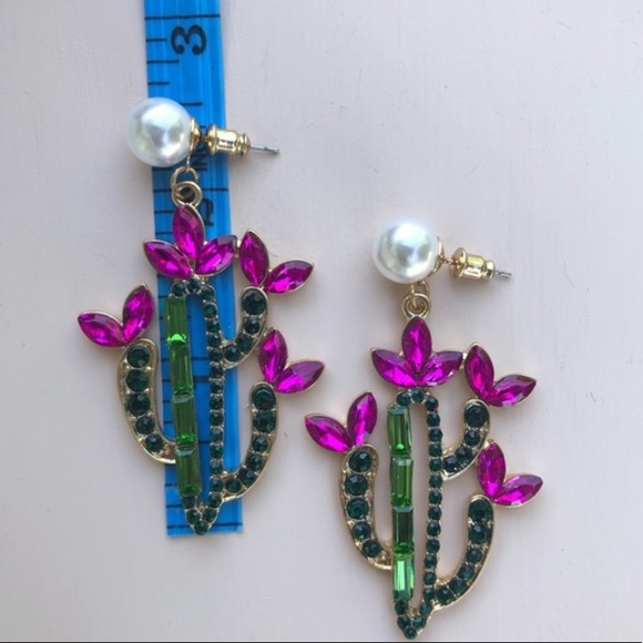 Cactus Statement Earrings - Picture 4 of 4
